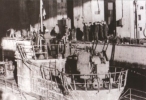 U 155 läuft 1944 in den U-Bootbunker "Keroman" in Lorient ein